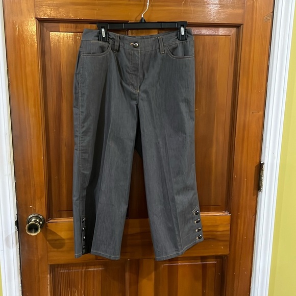 New Directionn Size 8 Capris Pants Dark Faux Denim Gray - Picture 3 of 12